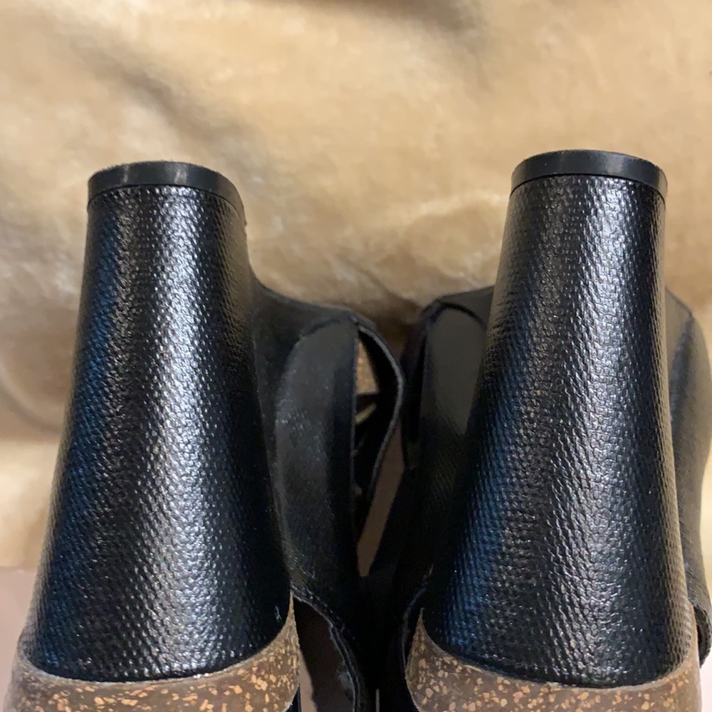 BCBGeneration -BG Tundra -ladies wedge heels - Picture 8 of 12